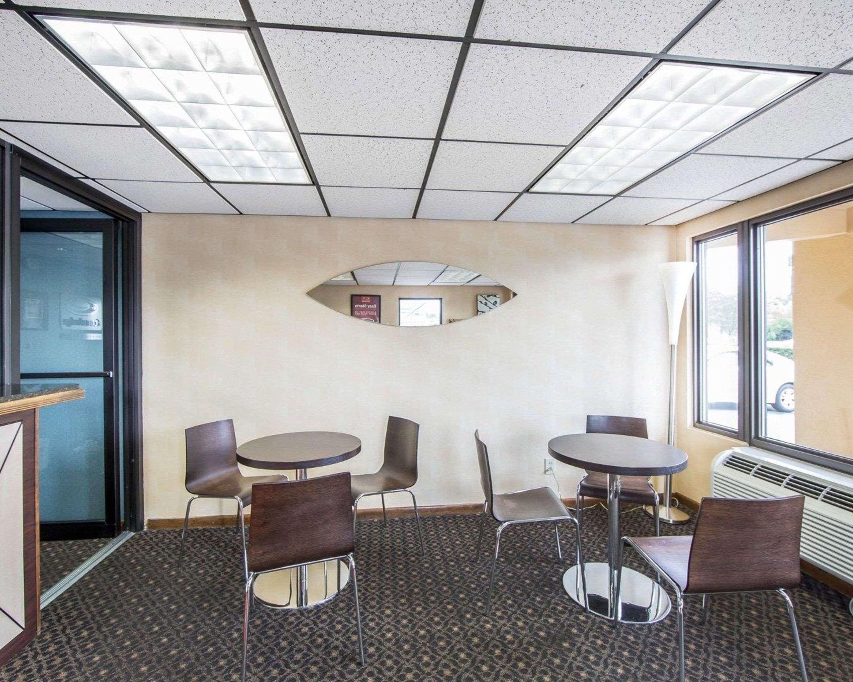 Econo Lodge North Ноксвілл Екстер'єр фото