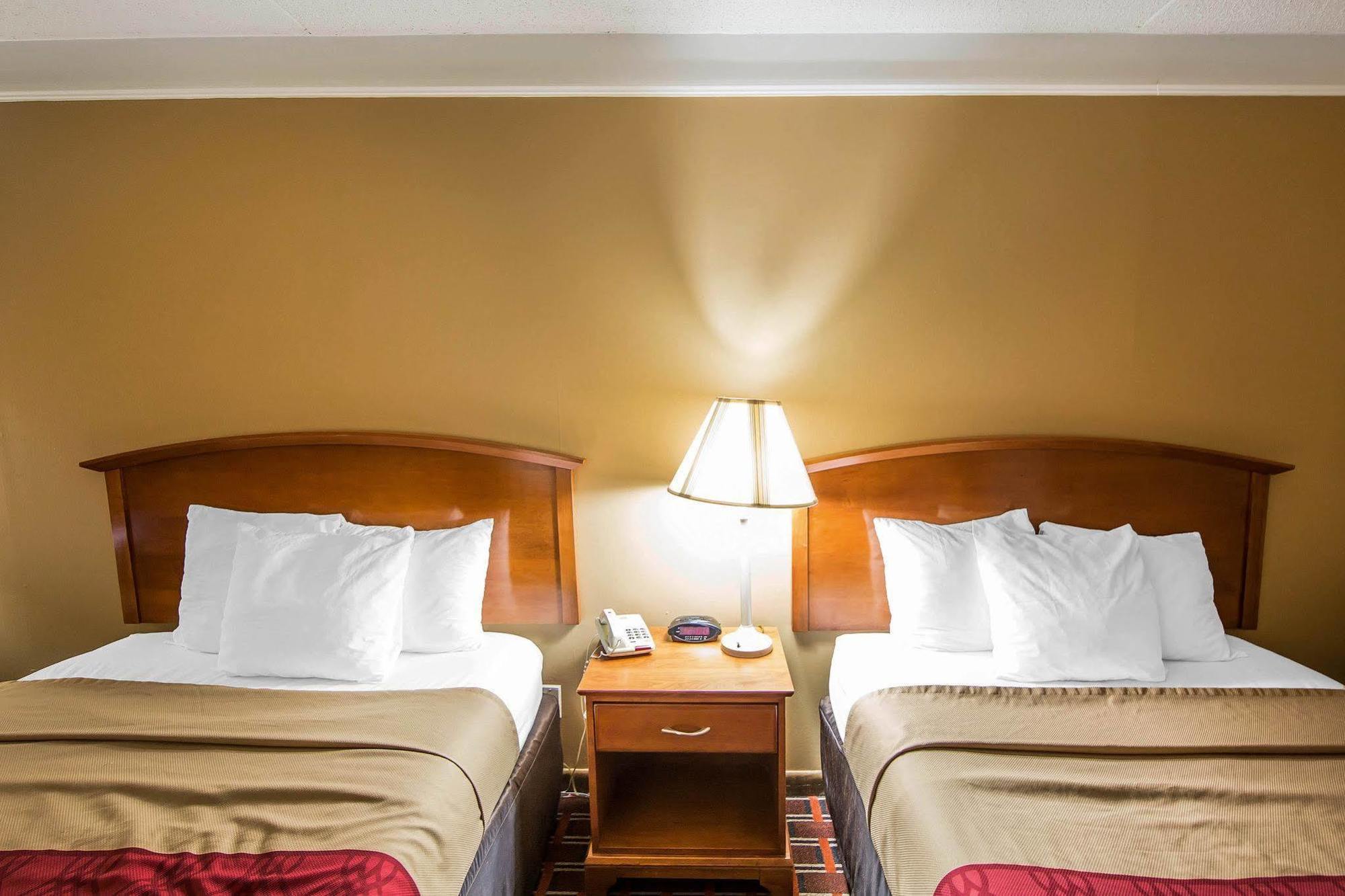 Econo Lodge North Ноксвілл Екстер'єр фото